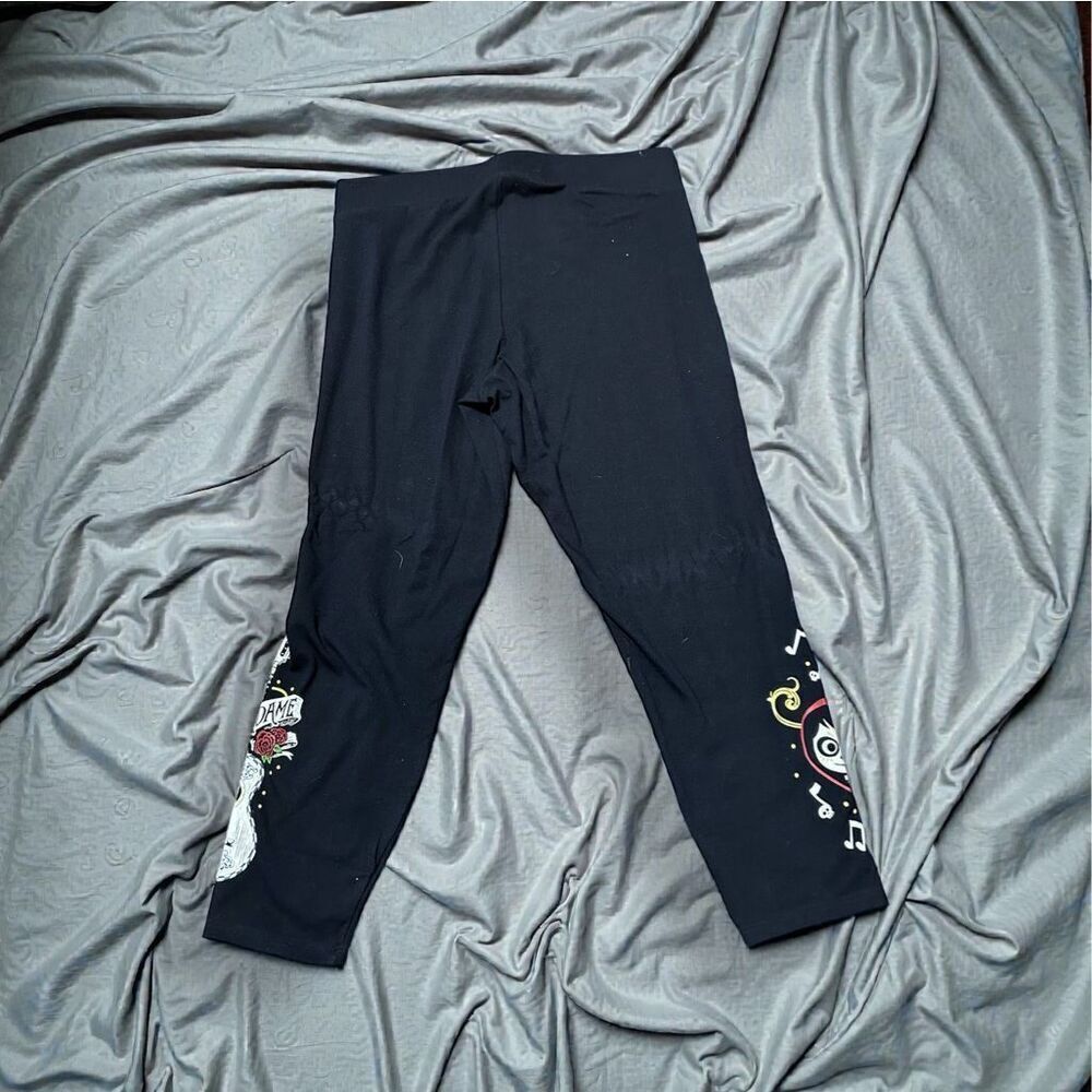 Torrid Disney Pixar Coco Crop Pants Size 1 Recuerdame Graphic NWT